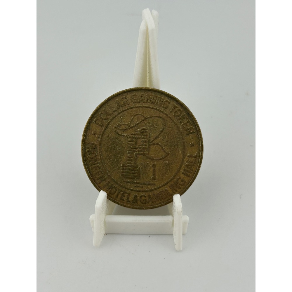 Pioneer Hotel & Gambling Hall Dollar Gaming Token Vintage Las Vegas‎ NV